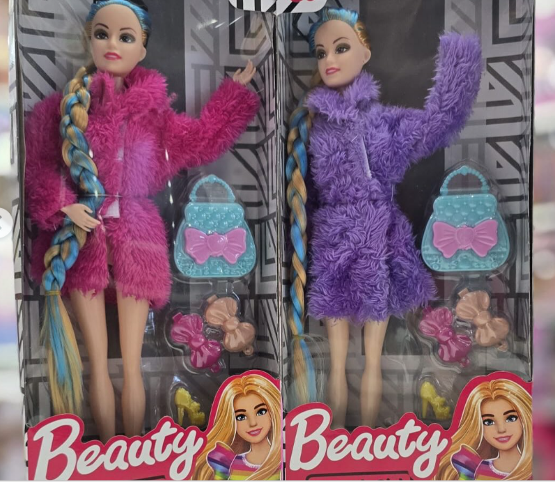 Beauty Casual Girl Doll